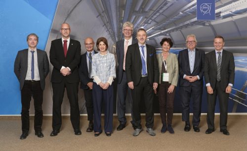 The Chair of EIROforum, Dr Fabiola Gianotti (fourth from left), with members of the EIROforum Council and other participants in the Directors General Assembly. Credit: CERN