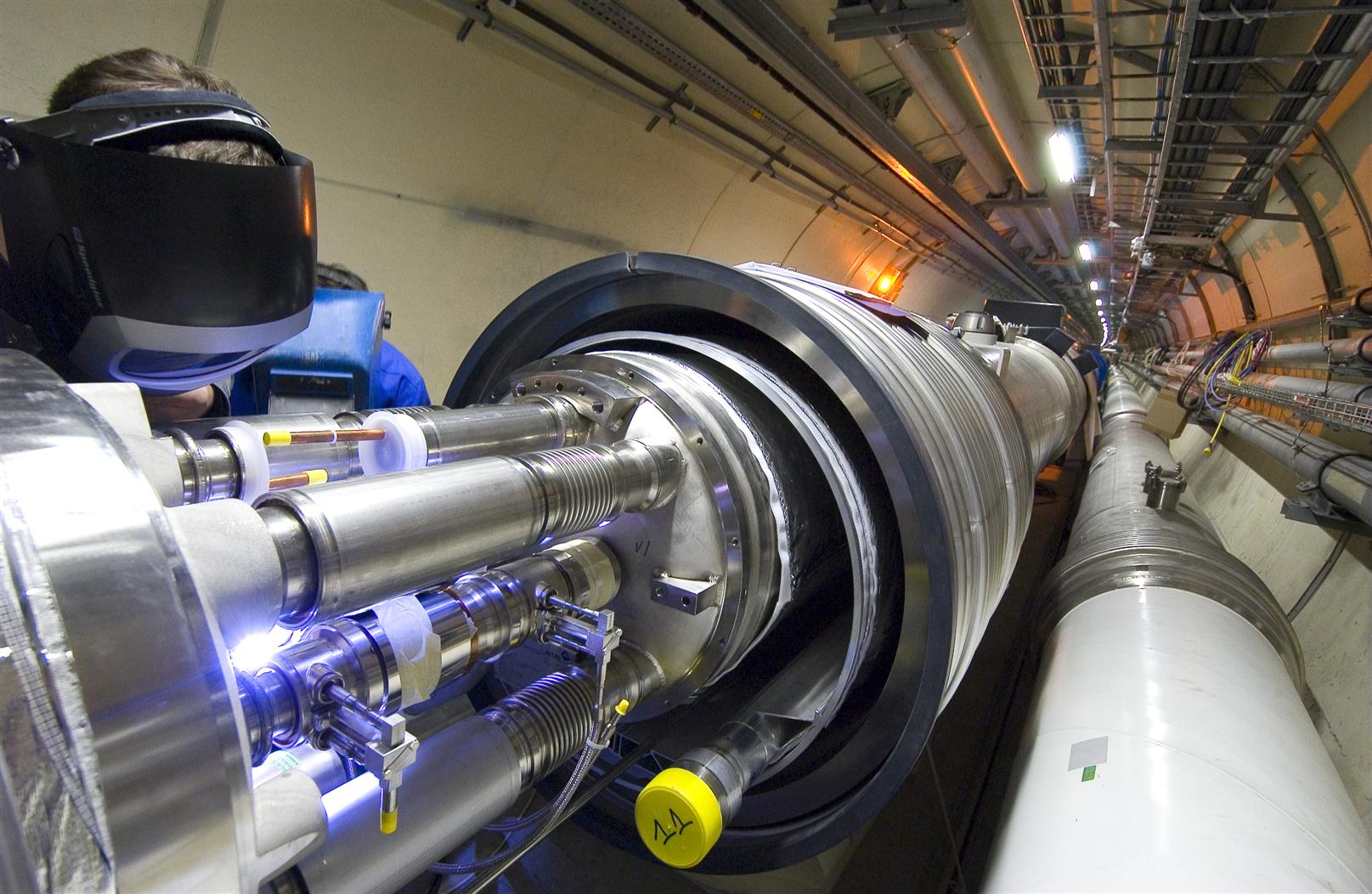 The first interconnection of the LHC